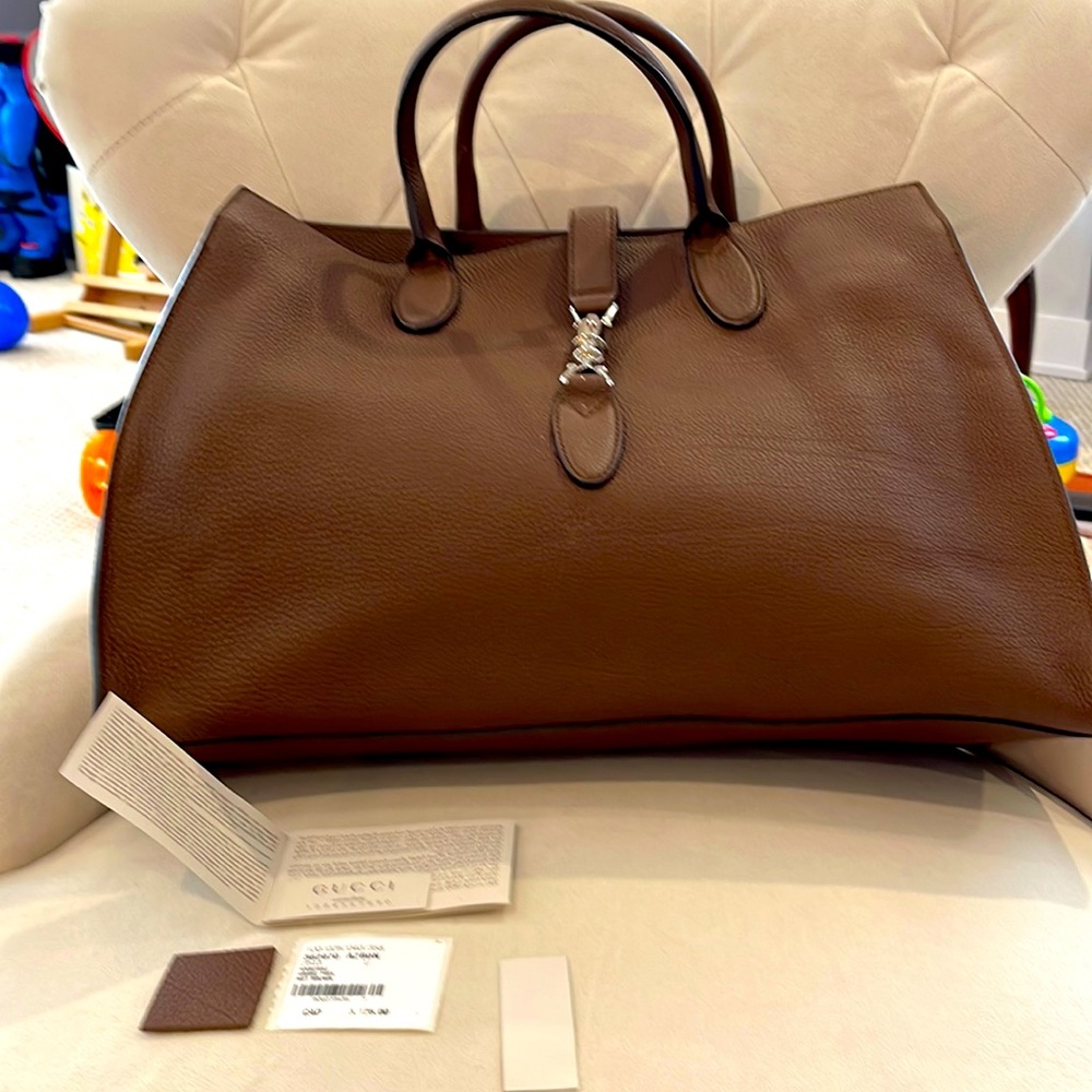 Gucci leather handbag tote, nut brown.